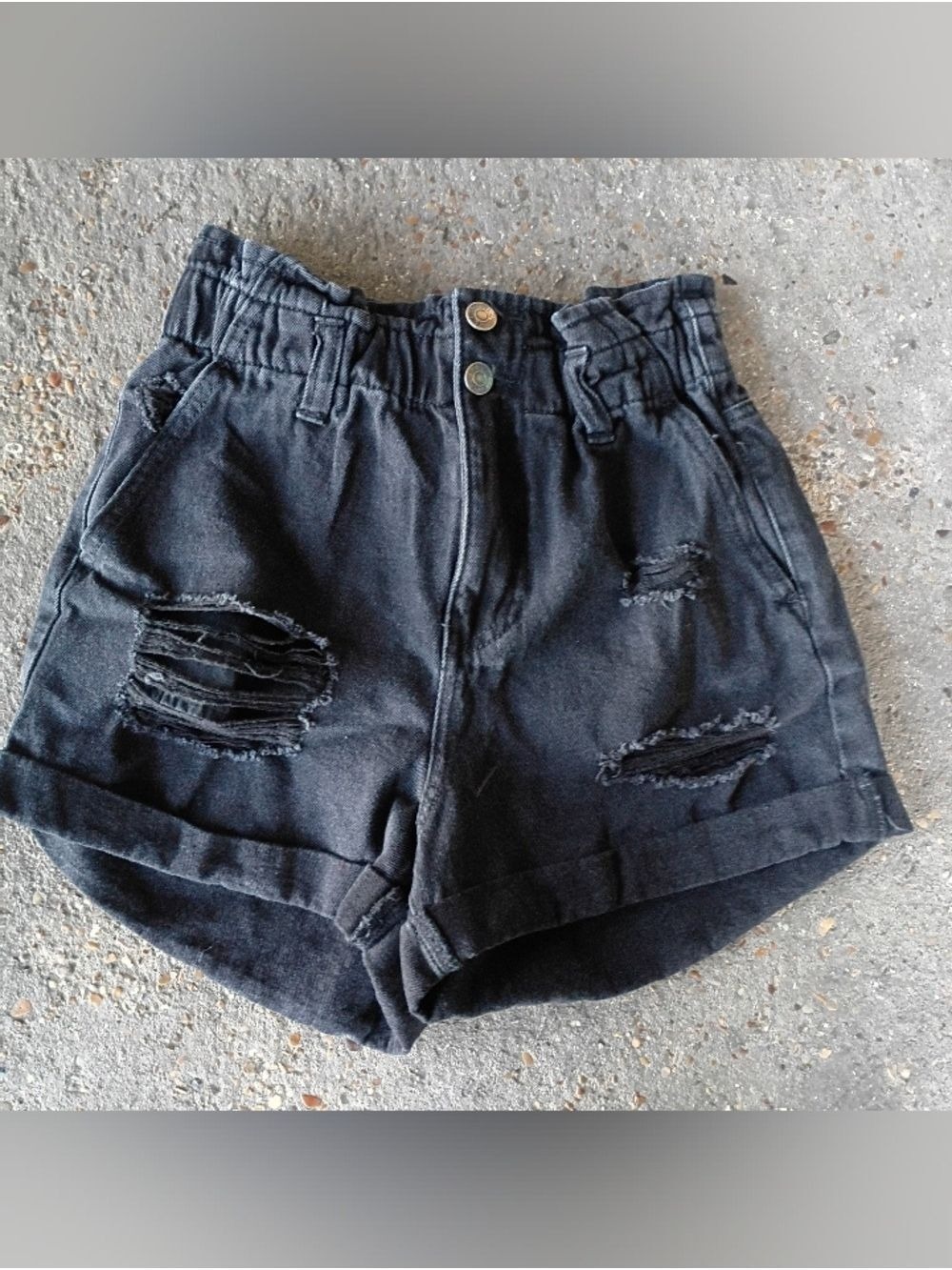🌻 Forever 21 High-Waist Distressed Women’s Shorts Size Small
